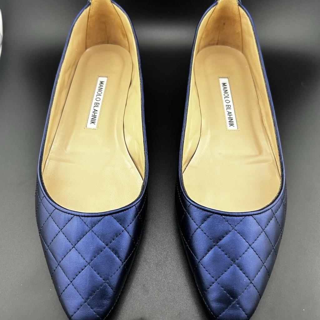 Manolo Blahnik Metallic Blue Leather Pointed Toe Flats Us 7.5 /Eu 38